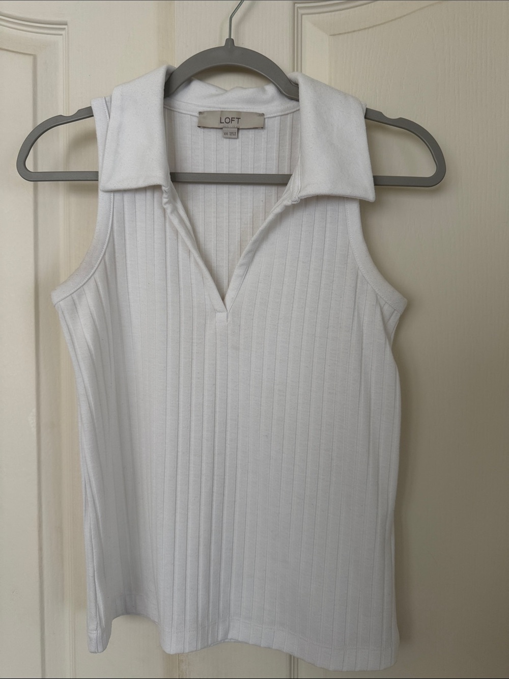 LOFT White Ribbed Sleeveless Collared Tank